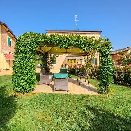 La Casa Di Valeria - *