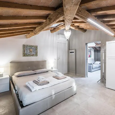 La Casa Di Valeria - Bed and Breakfast Μόντενα