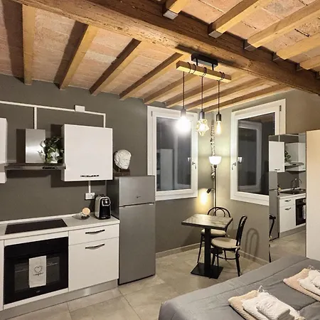 Bed & Breakfast La Casa Di Valeria - 4*