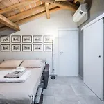 La Casa Di Valeria - Bed & Breakfast 4*