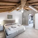 La Casa Di Valeria - Bed & Breakfast Modena