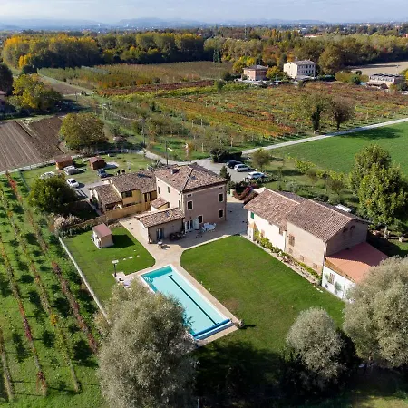 La Casa Di Valeria - Couette-café Modène