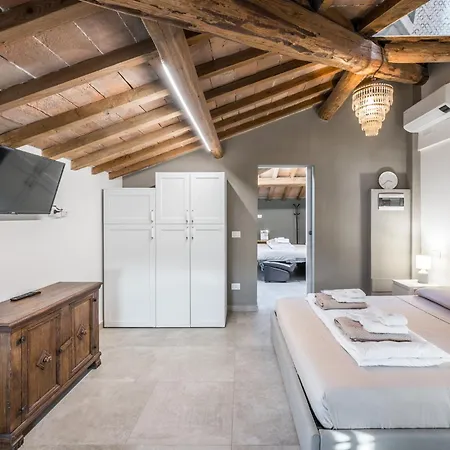 La Casa Di Valeria - B&B 모데나