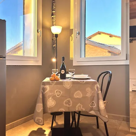 住宿加早餐酒店 La Casa Di Valeria - 摩德纳