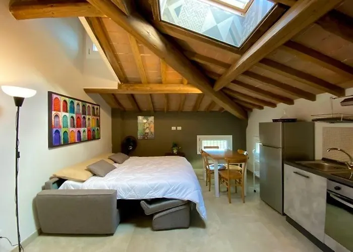 Panzió La Casa Di Valeria - Modena